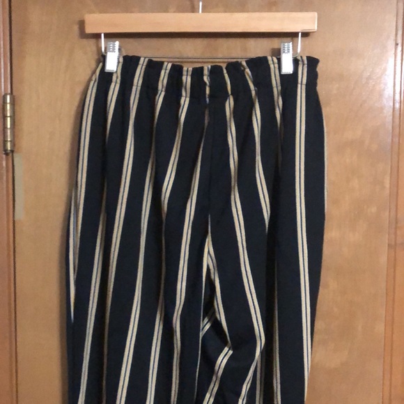 Black, White, and Yellow Ankle Pants - Picture 5 of 6